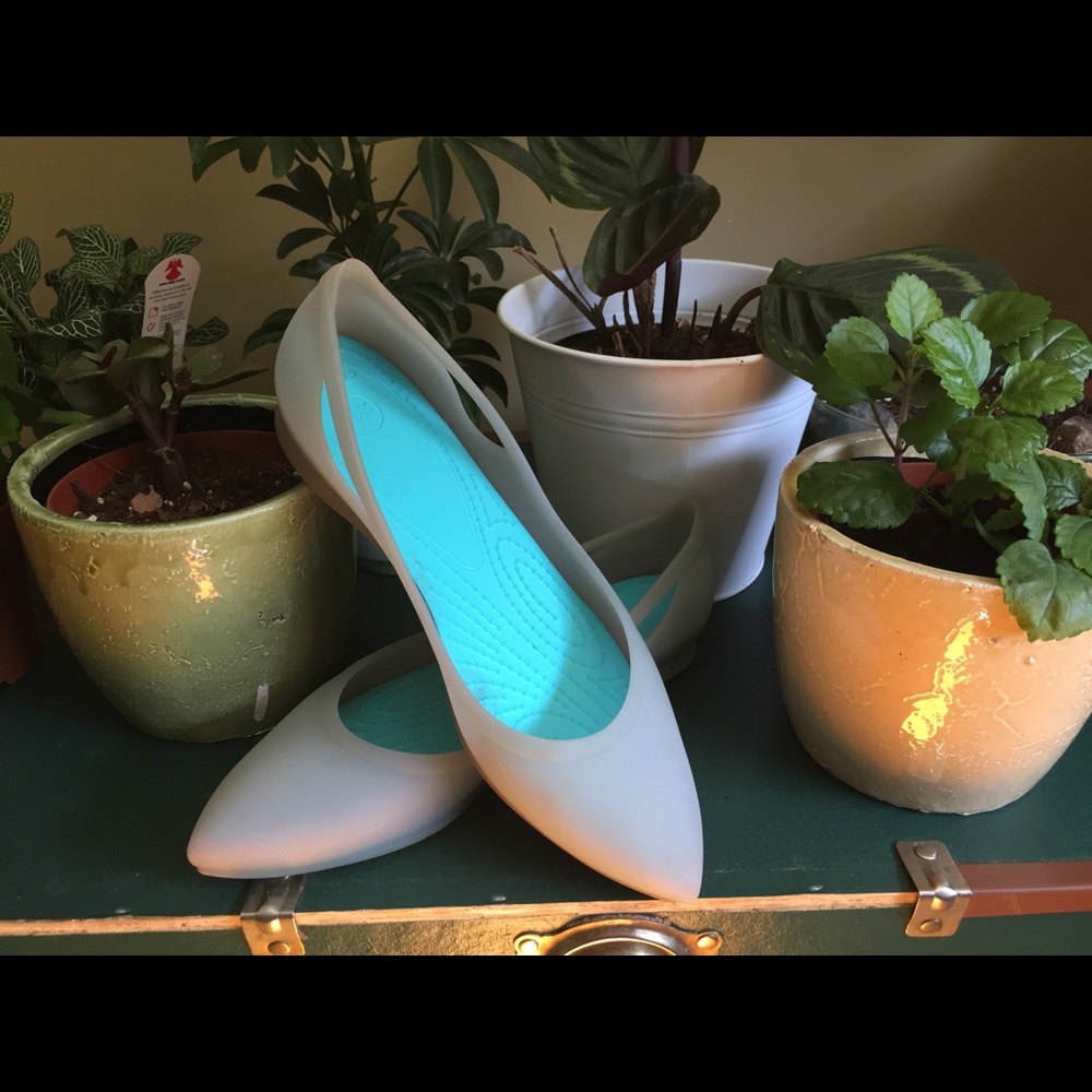 Pointed Crocs Flats